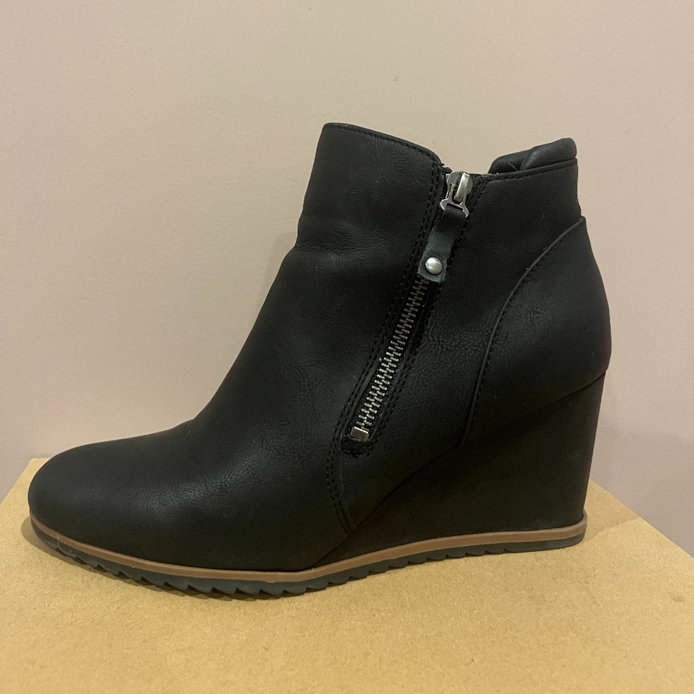 SOUL Naturalizer Haley Women's Ankle Wedge Boots